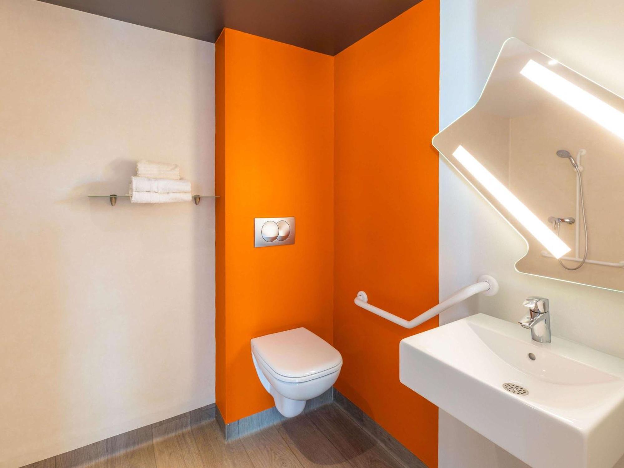 Ibis Budget Rennes Rte Lorient Eksteriør bilde