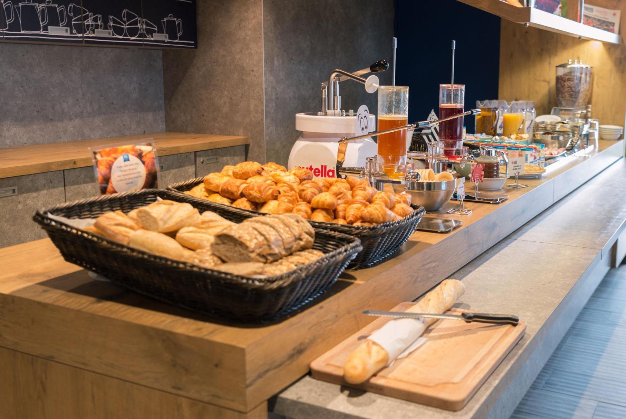 Ibis Budget Rennes Rte Lorient Eksteriør bilde